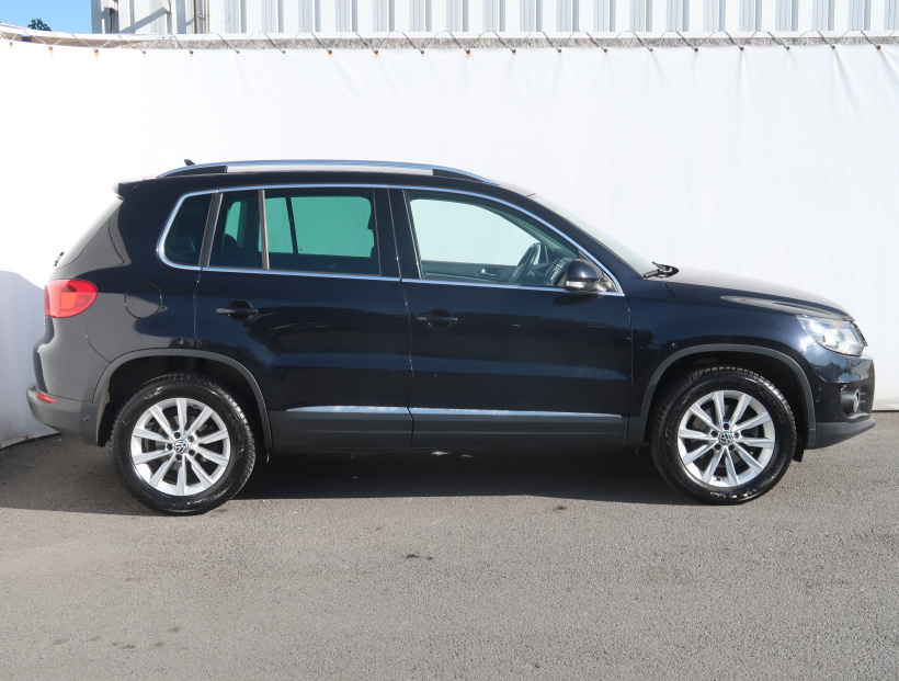Volkswagen Tiguan, 2011