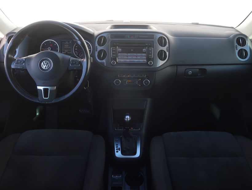 Volkswagen Tiguan, 2011