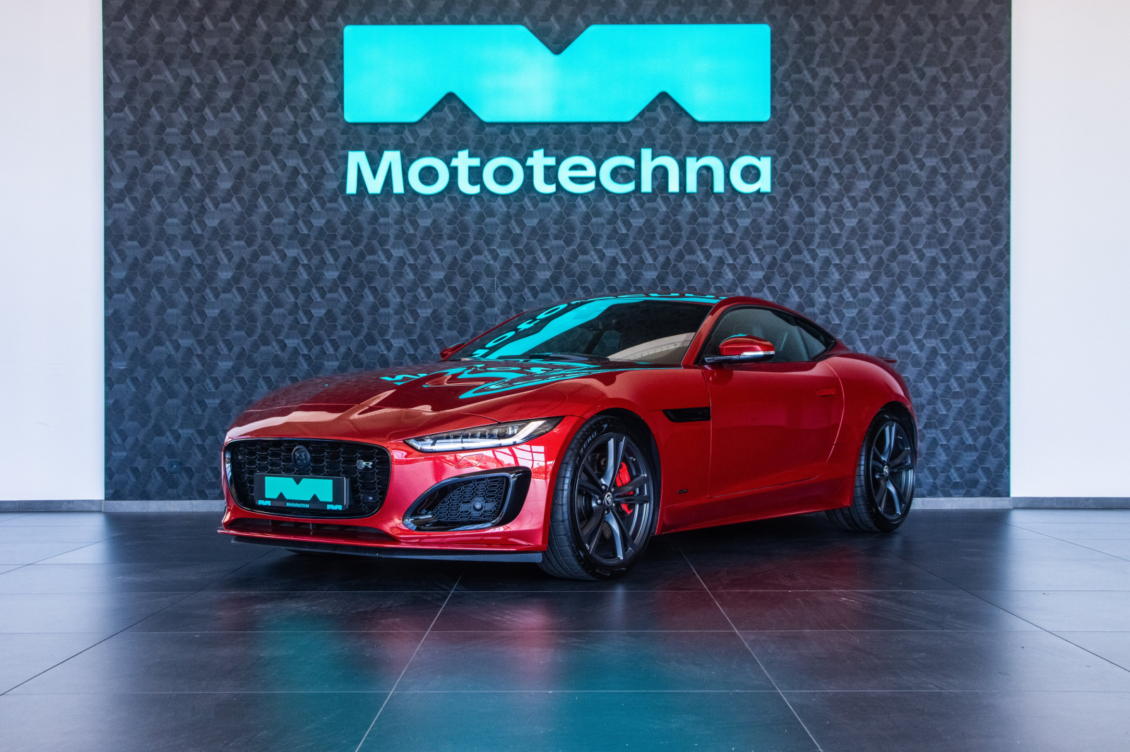 Jaguar F-Type - 2024