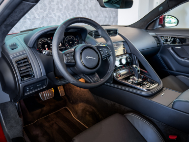 Jaguar F-Type - 2024