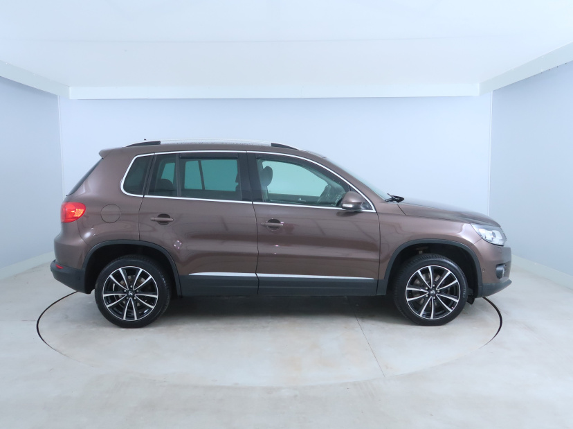 Volkswagen Tiguan, 2013
