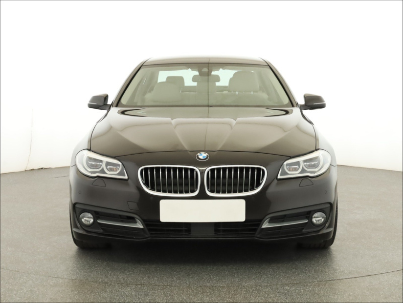 BMW 5, 2016