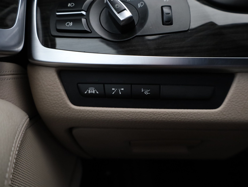 BMW 5, 2016