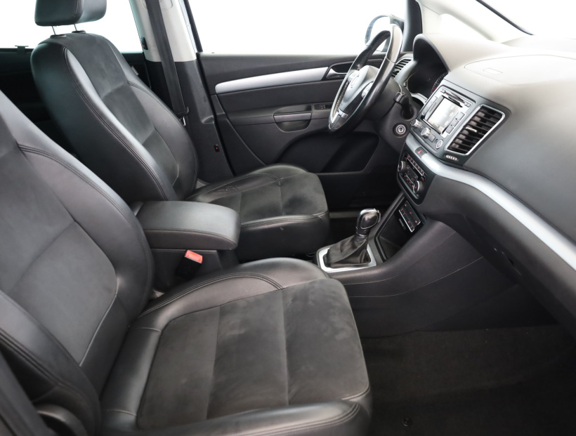 Volkswagen Sharan, 2011