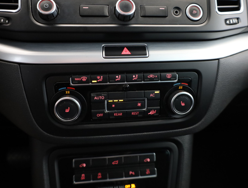 Volkswagen Sharan, 2011