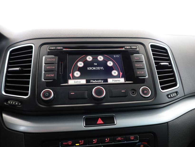 Volkswagen Sharan, 2011