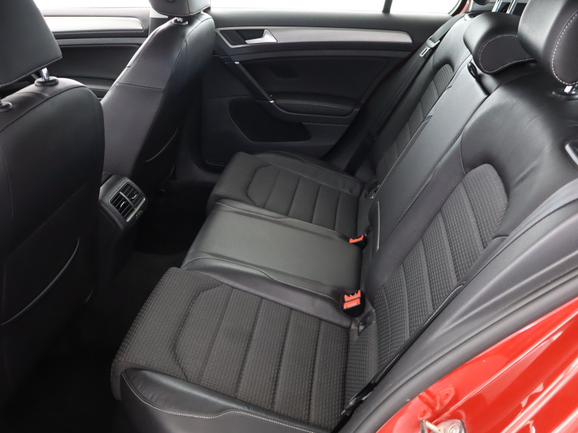 Volkswagen Golf, 2016