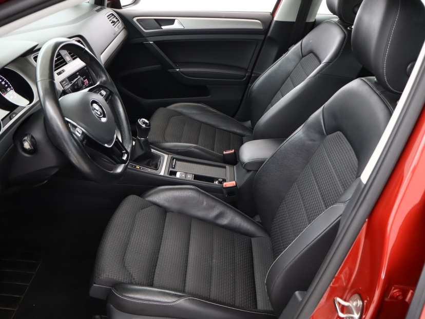 Volkswagen Golf, 2016