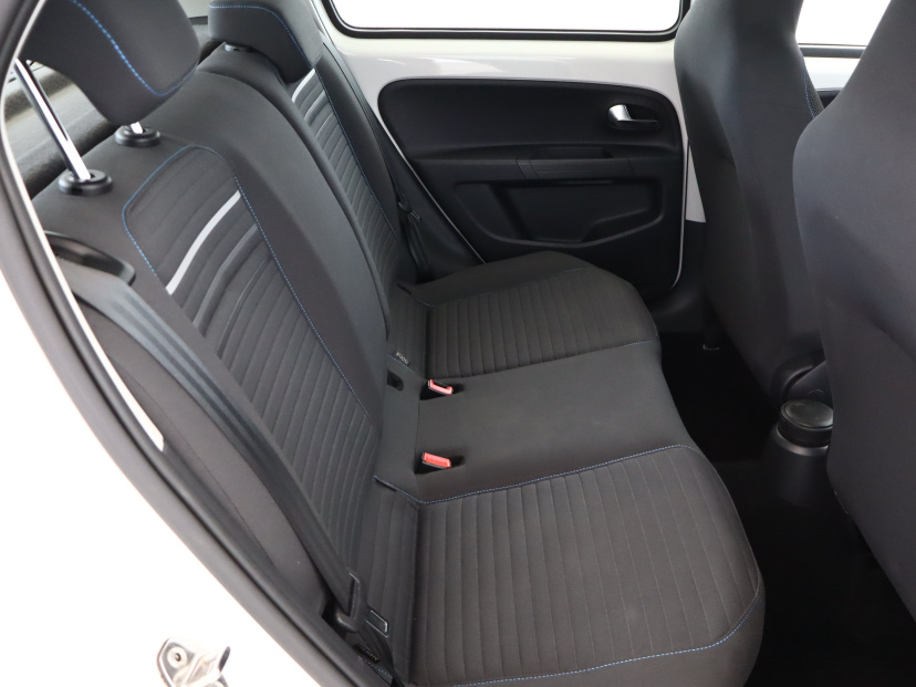 Volkswagen Up!, 2013
