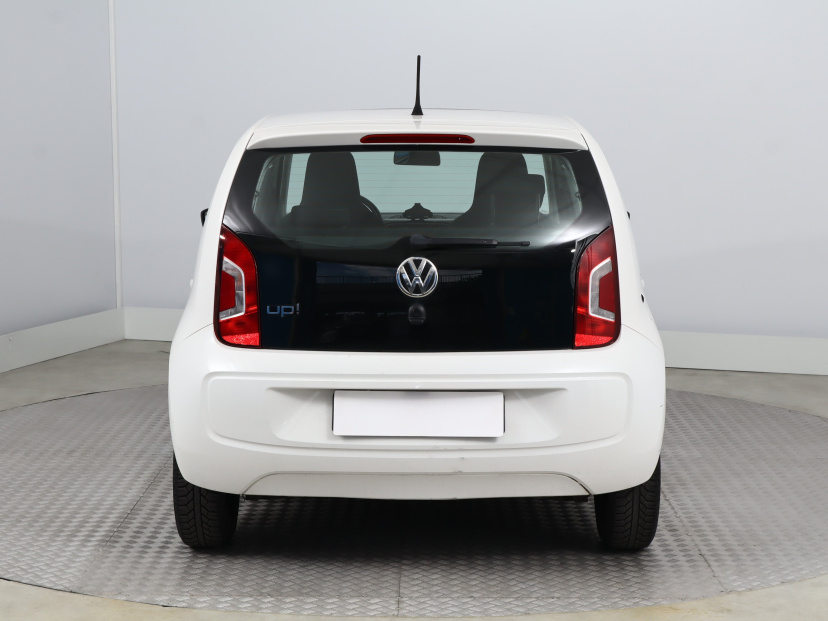 Volkswagen Up!, 2013