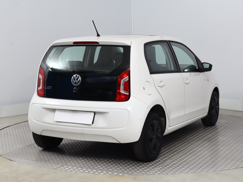 Volkswagen Up!, 2013