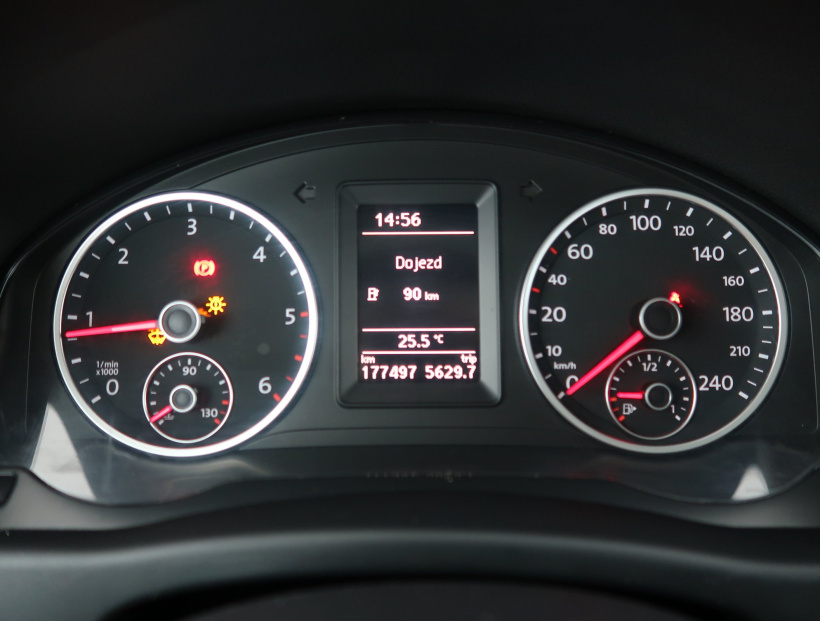 Volkswagen Tiguan, 2012