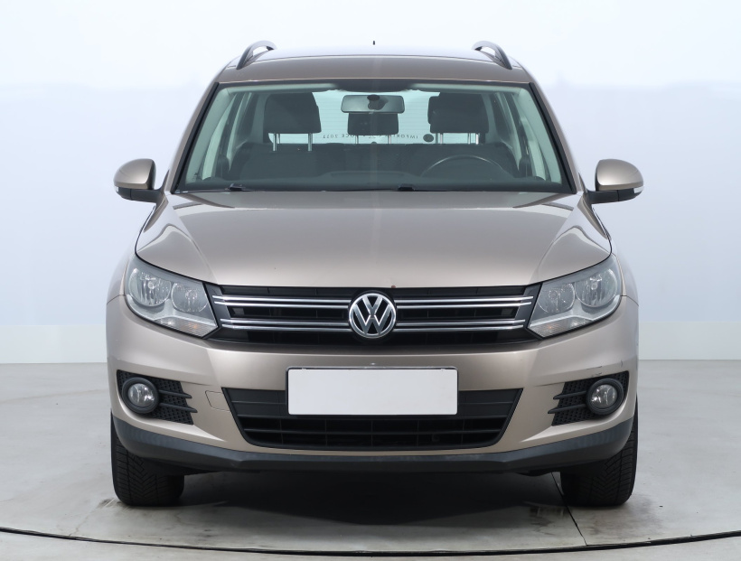 Volkswagen Tiguan, 2012
