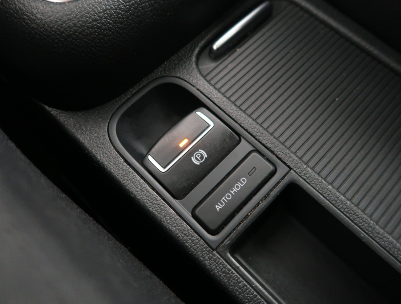 Volkswagen Tiguan, 2012