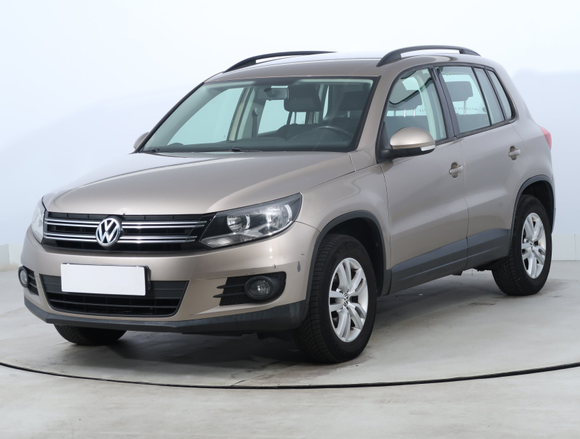 Volkswagen Tiguan, 2012