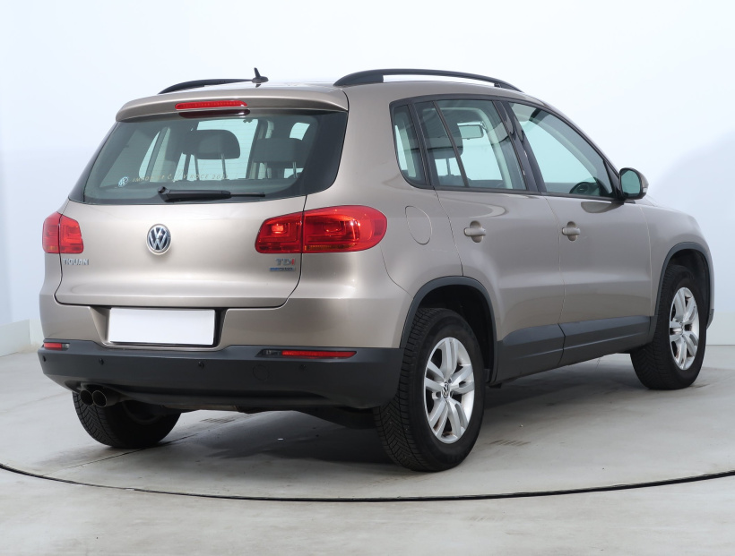 Volkswagen Tiguan, 2012