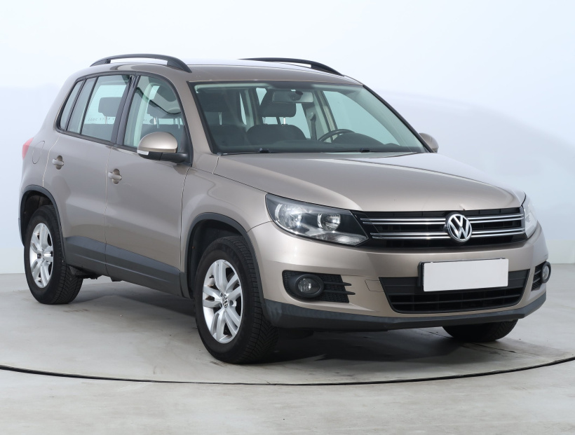 Volkswagen Tiguan, 2012