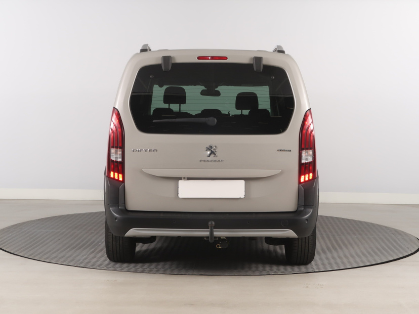 Peugeot Rifter, 2020