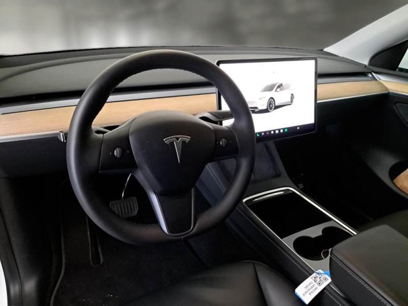 Tesla Model Y, 2022