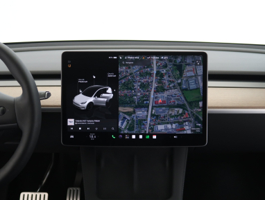 Tesla Model Y - 2023