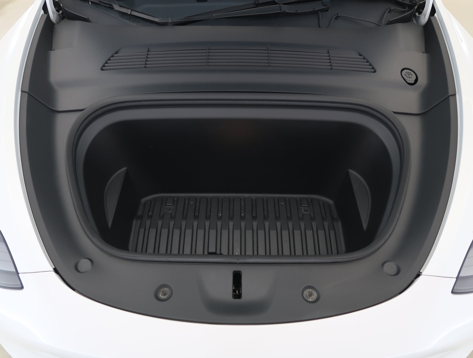 Tesla Model Y Performance – fotografie 21