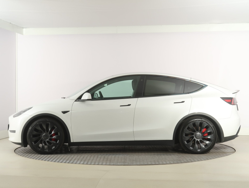 Tesla Model Y, 2023