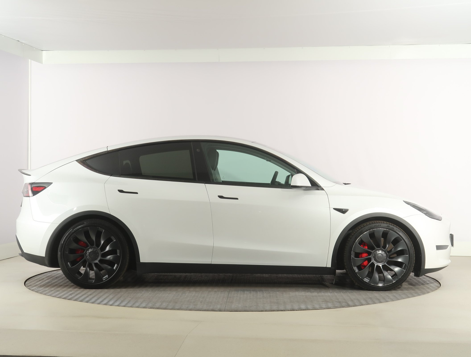 Tesla Model Y Performance – fotografie 8