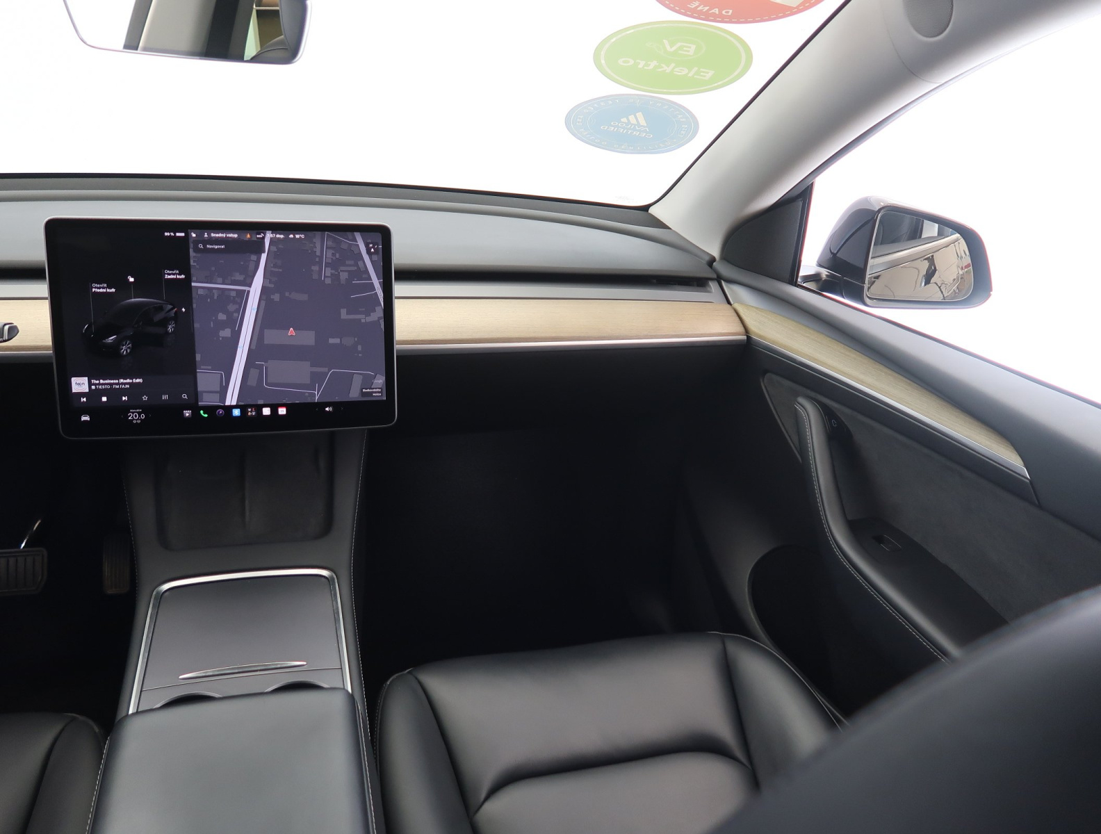 Tesla Model Y Standard Range – fotografie 11