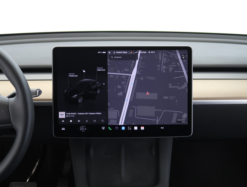 Tesla Model Y, 2022