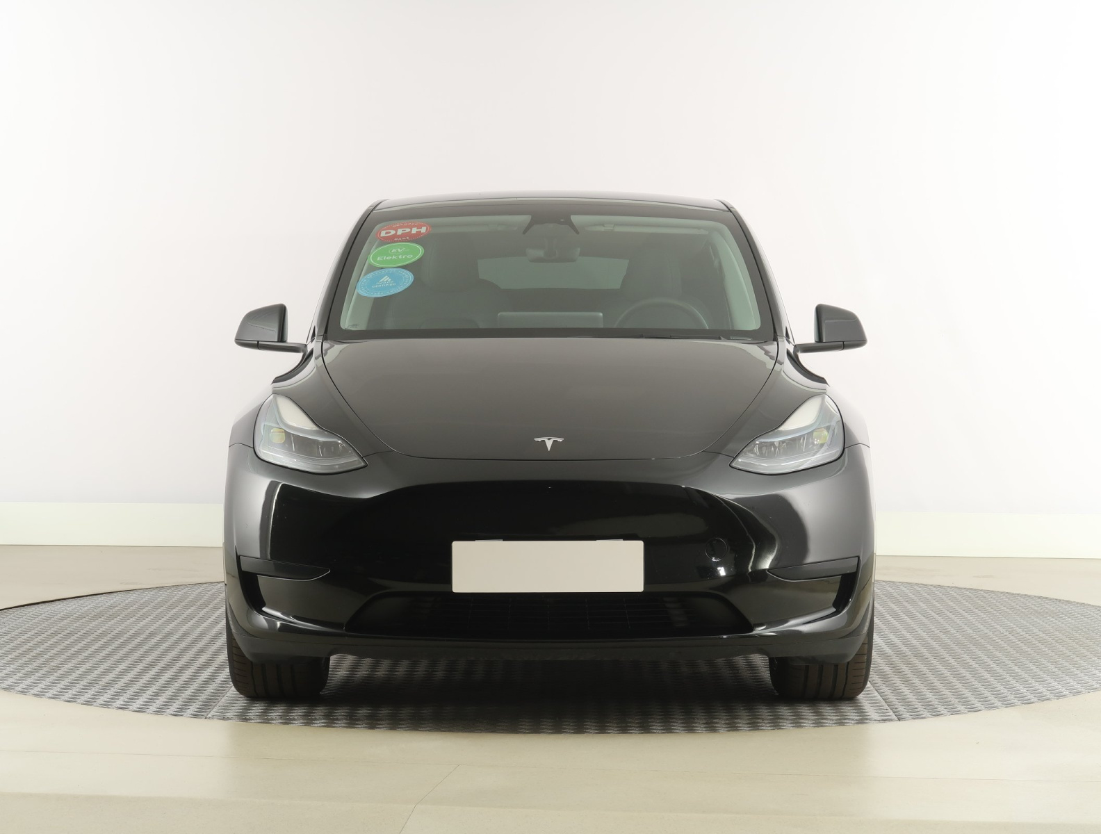 Tesla Model Y Standard Range – fotografie 2