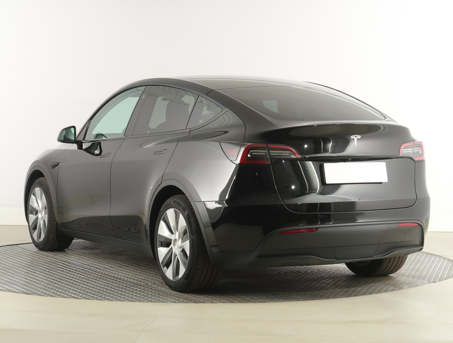Tesla Model Y Standard Range – fotografie 5