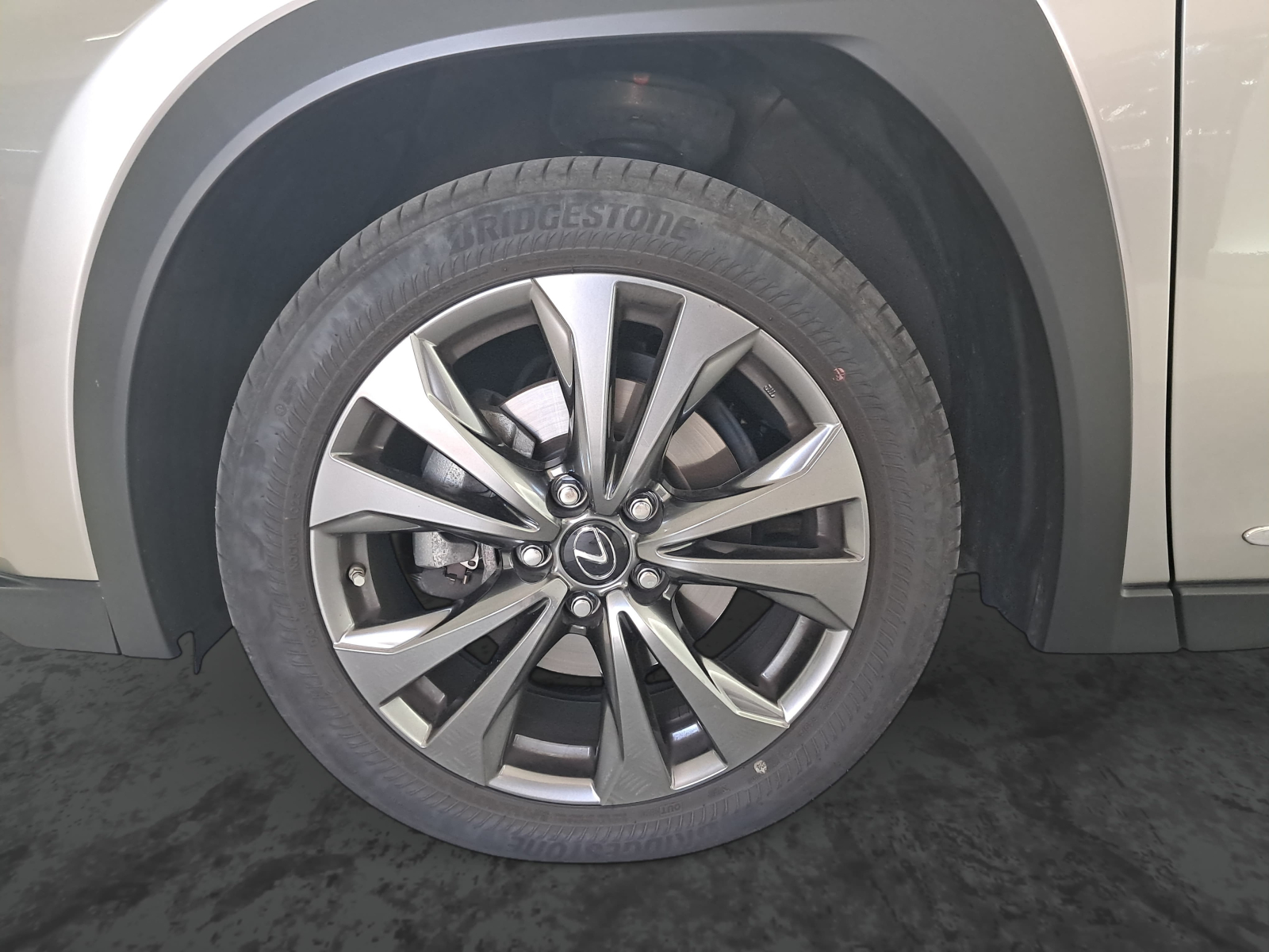 Lexus UX - 2023
