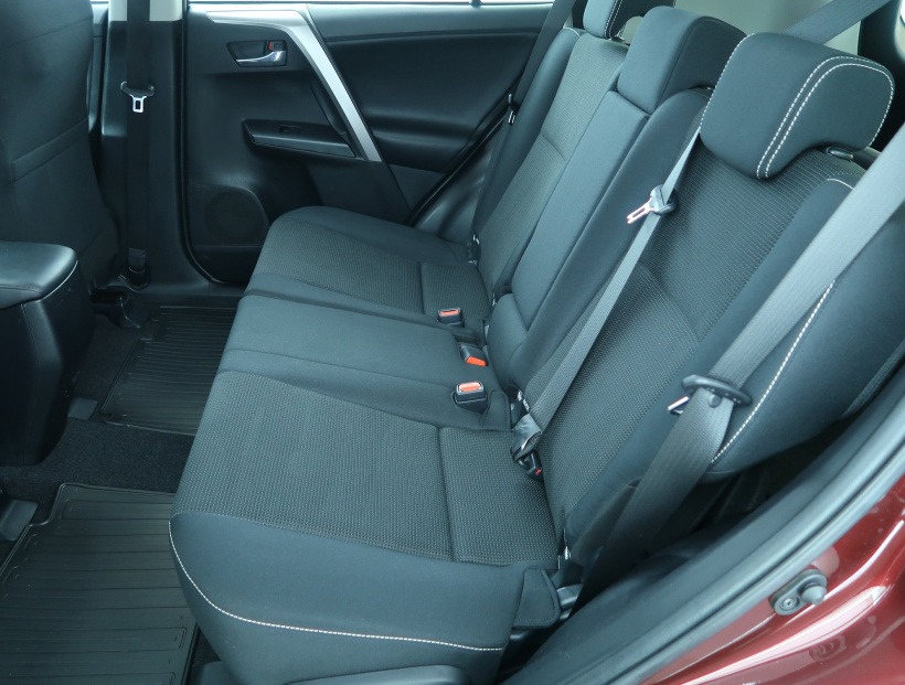 Toyota RAV 4, 2016