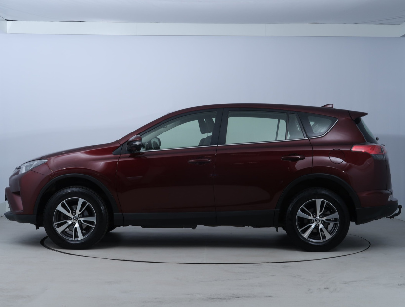 Toyota RAV 4, 2016