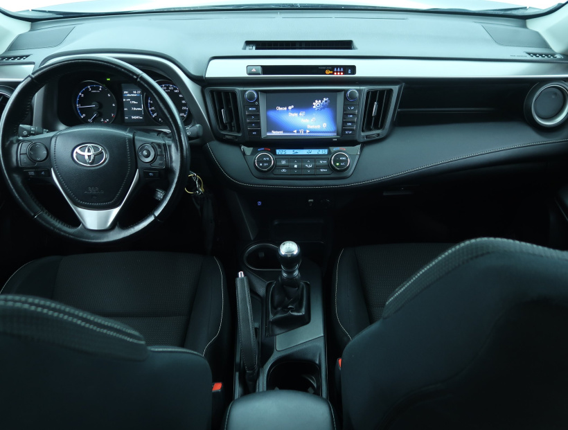 Toyota RAV 4, 2016