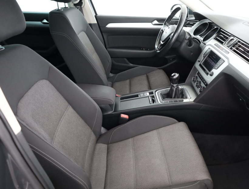 Volkswagen Passat, 2017
