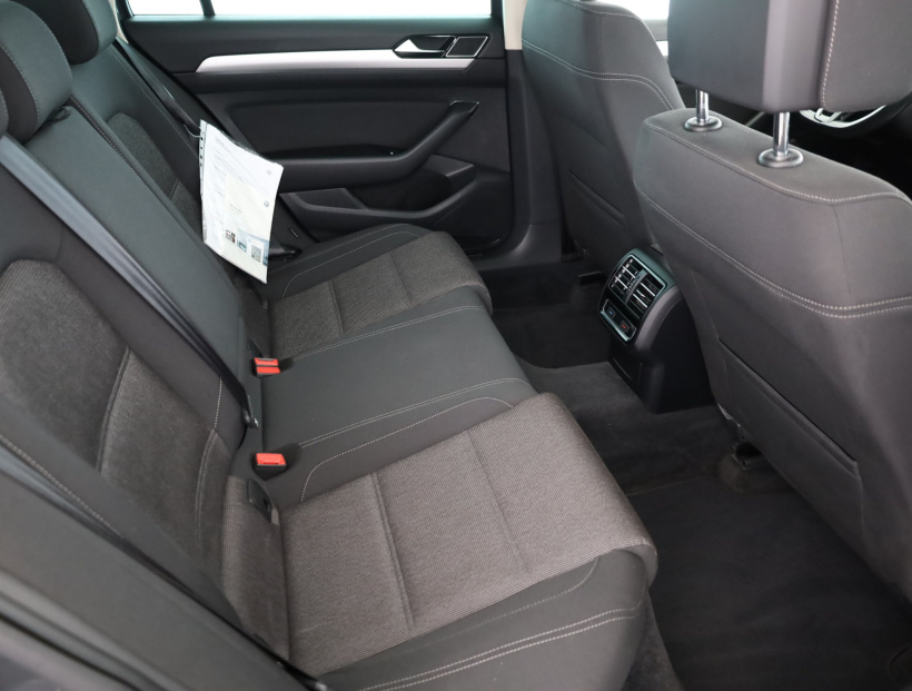 Volkswagen Passat, 2017