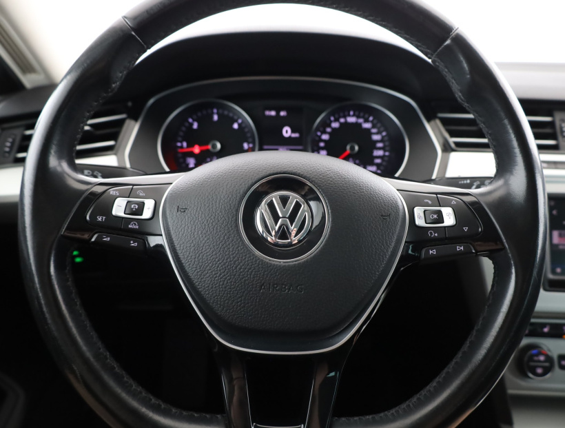 Volkswagen Passat, 2017