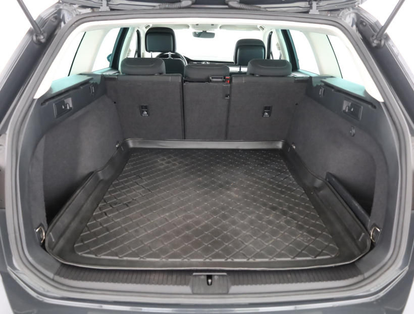 Volkswagen Passat, 2017