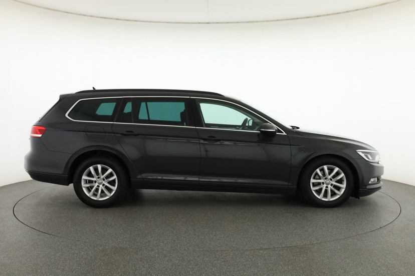Volkswagen Passat, 2017