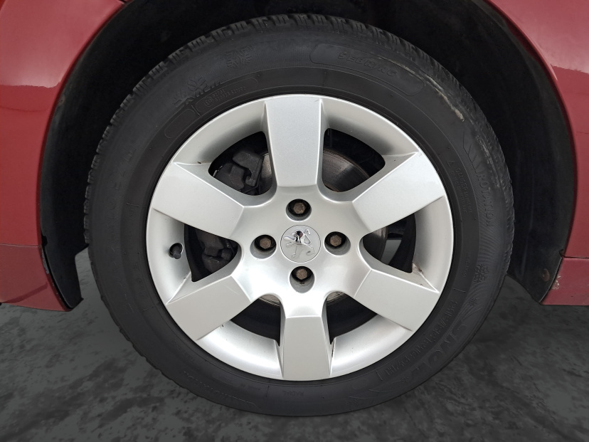 Peugeot 5008, 2012