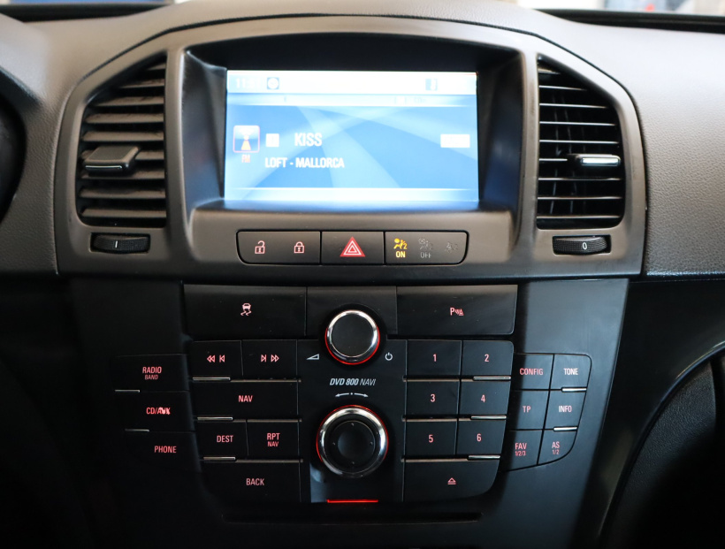 Opel Insignia, 2009