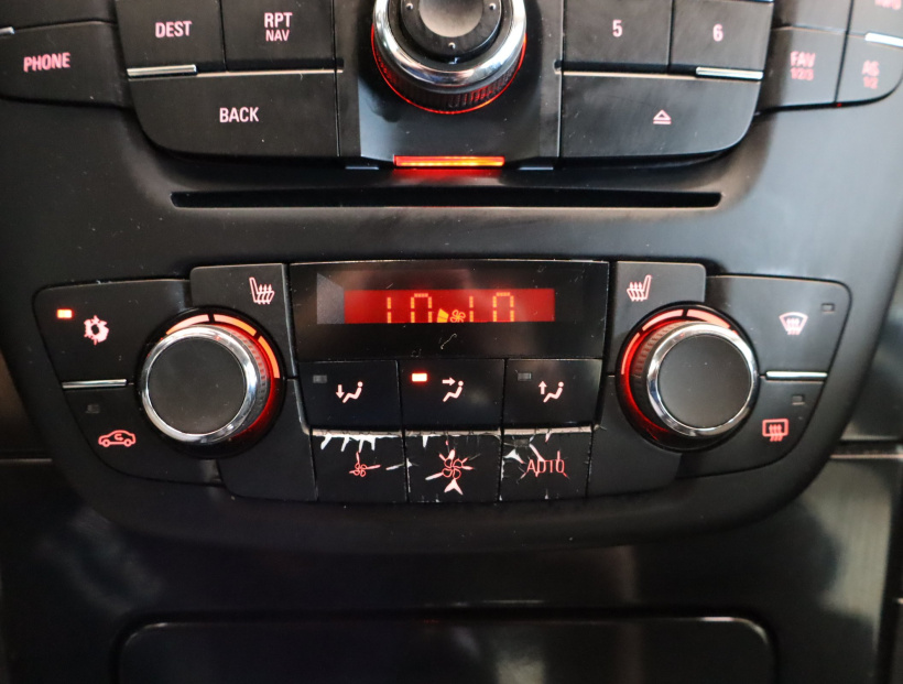 Opel Insignia, 2009