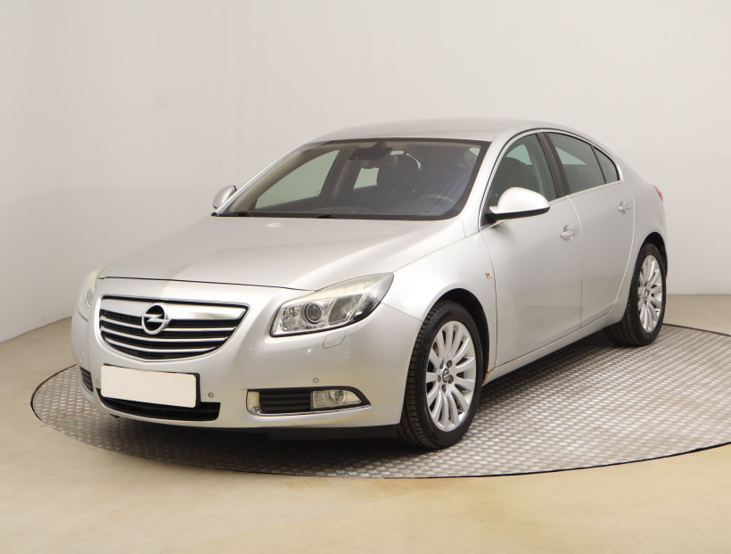 Opel Insignia, 2009