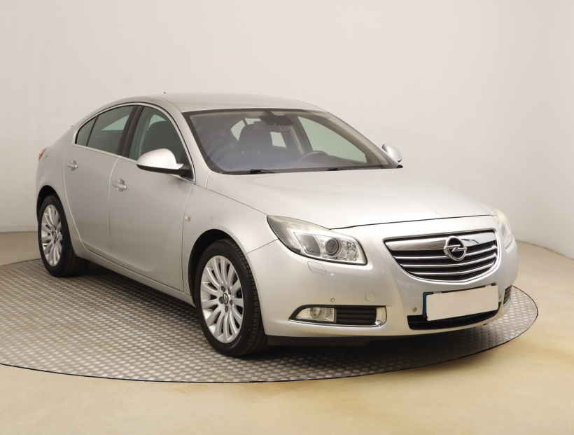 Opel Insignia, 2009