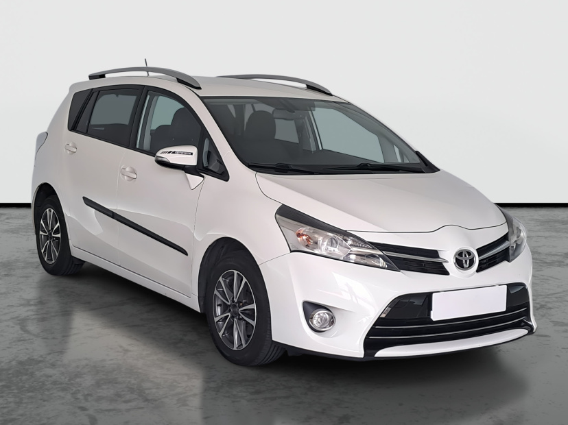 Toyota Verso, 2013