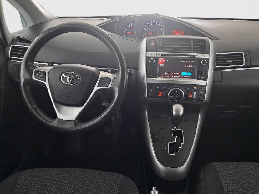 Toyota Verso, 2013