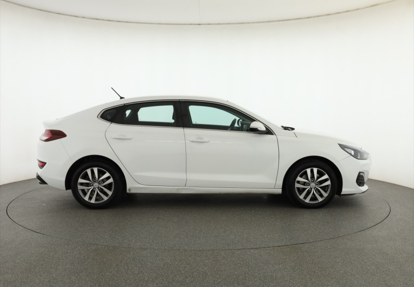 Hyundai i30 Fastback, 2018