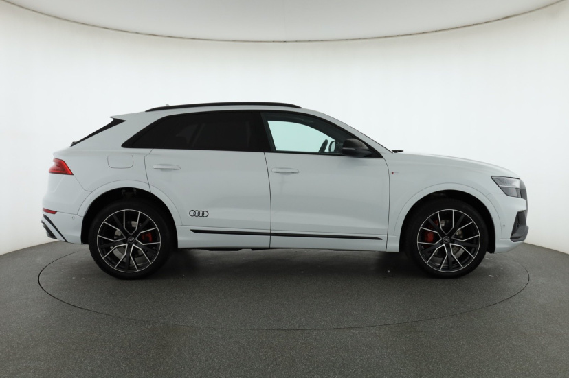 Audi Q8, 2021