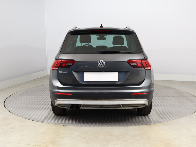 Volkswagen Tiguan, 2018